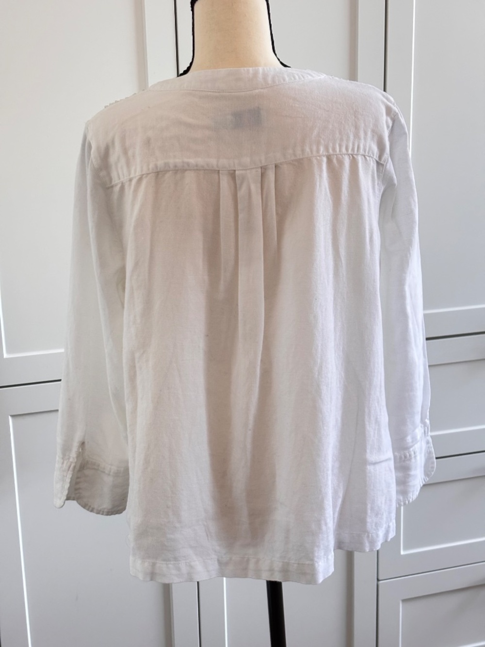 Vineyard Vines White Beaded Linen Tunic Top | Size M | Long Sleeve | White-on-Wh - Picture 4 of 8